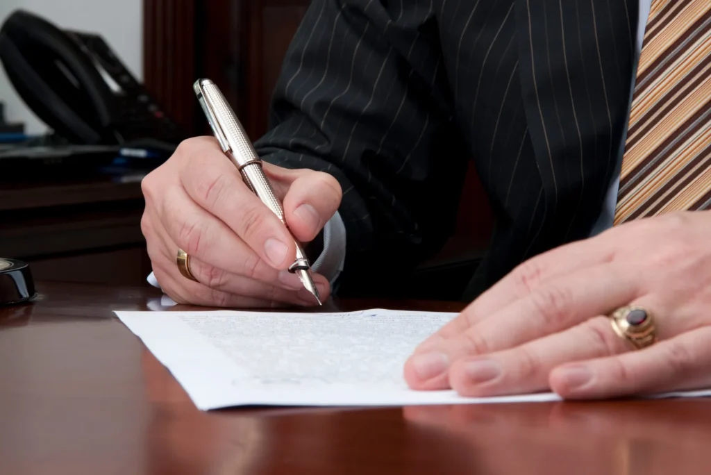 Checklist lo que un buen asesor debe explicarte antes de cualquier firma